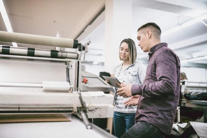 Image d'illustration de l'article : Hucam : le 1er distributeur français de machines d’impression textile est Roannais