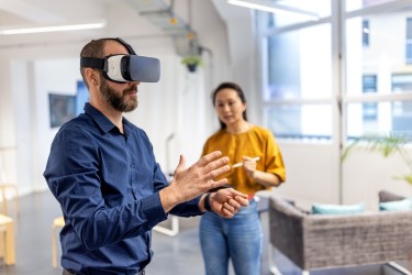 Image d'illustration de l'article : Réalité virtuelle et management : 6 atouts réels pour la formation des collaborateurs