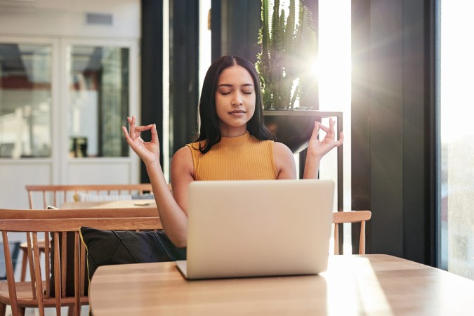 Image d'illustration de l'article : Stress au travail : prendre un nouveau souffle avec la sophrologie